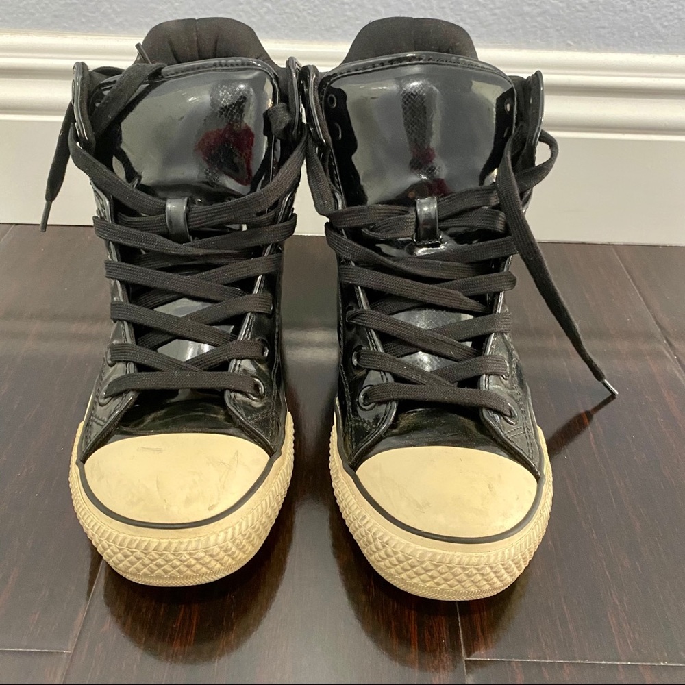 women sneakers